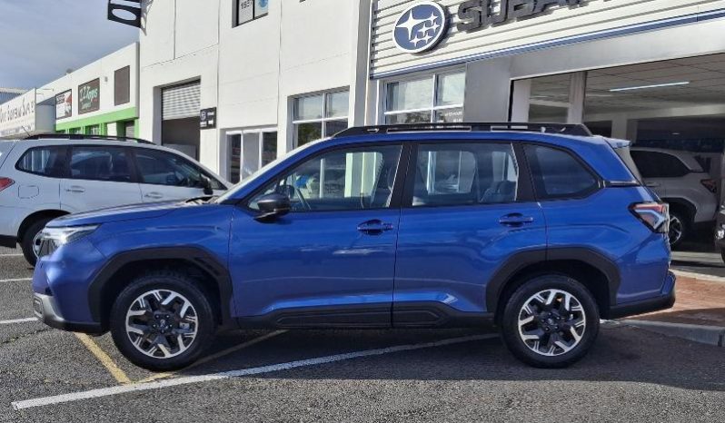 
								Subaru Forester 2.5 Field CVT full									