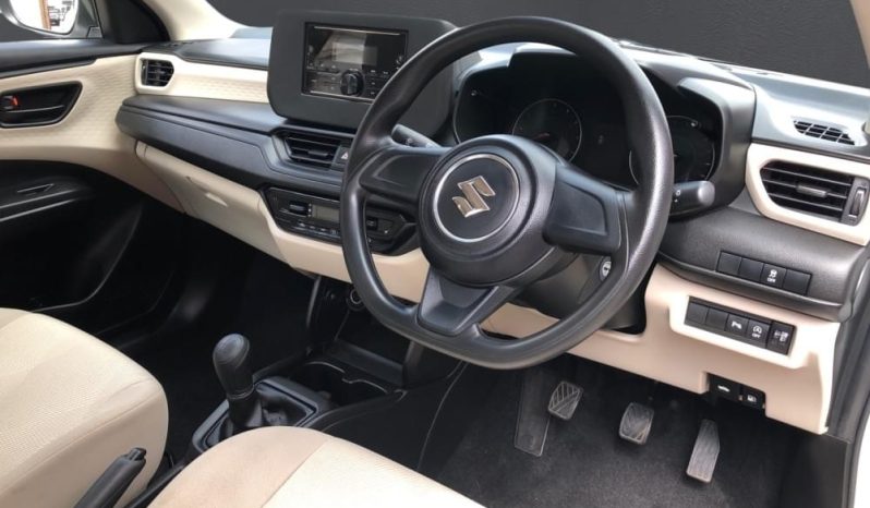 
								SUZUKI DZIRE 1.2 GA MT full									