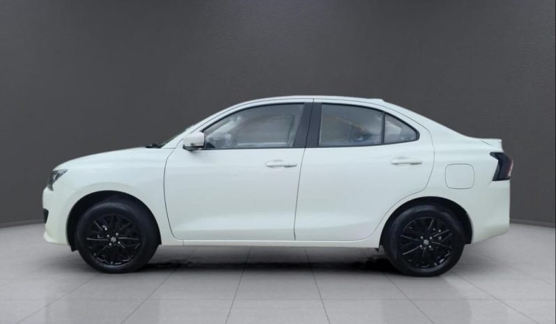 
								SUZUKI DZIRE 1.2 GL PLUS MT full									
