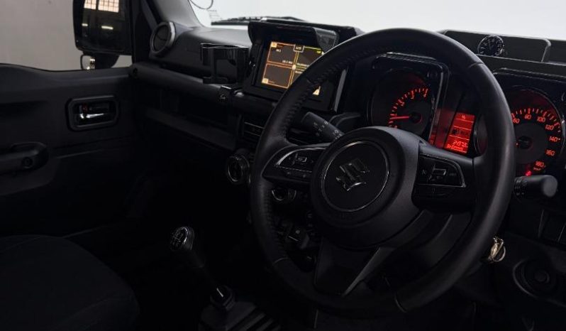 
								Suzuki Jimny 1.5 Glx full									
