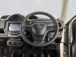 
										Suzuki S-Presso 1.0 Gl+ S Edition full									