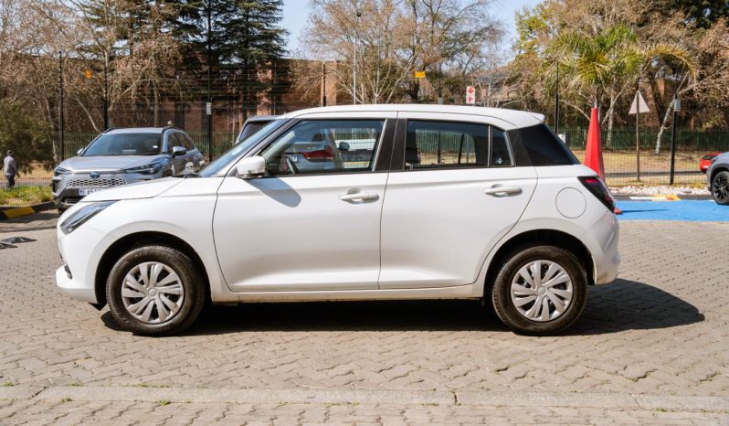 
								Suzuki Swift 1.2 GL full									