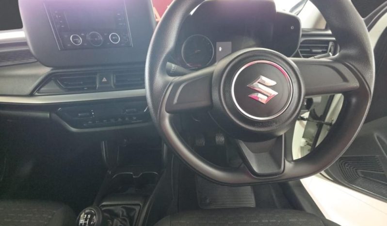 
								SUZUKI SWIFT 1.2 GL MT full									