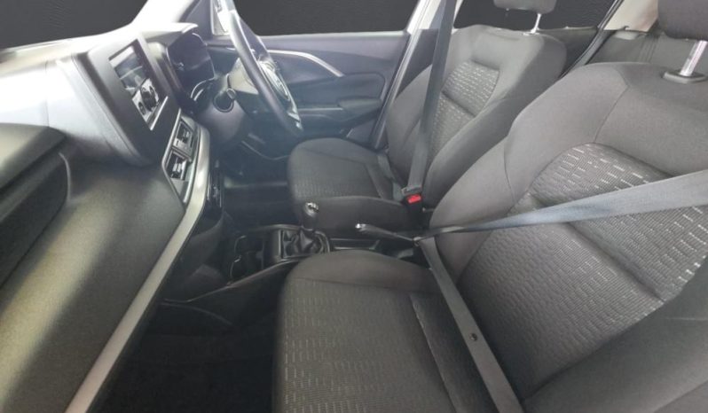 
								SUZUKI SWIFT 1.2 GL MT full									