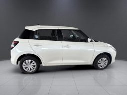 
										SUZUKI SWIFT 1.2 GL MT full									
