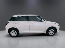 
										SUZUKI SWIFT 1.2 GL MT full									