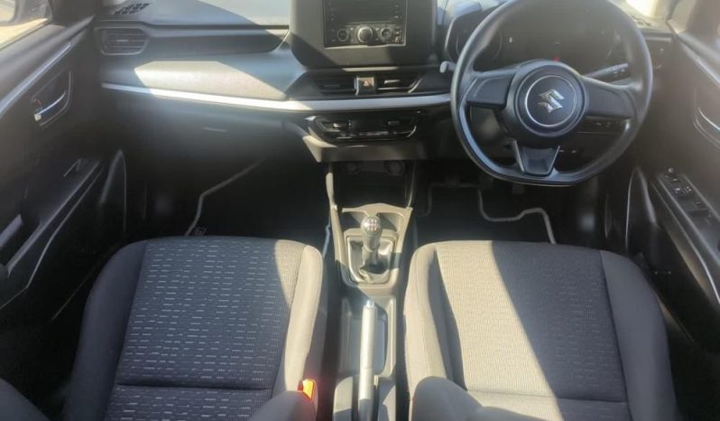 
								SUZUKI SWIFT 1.2 GL MT full									