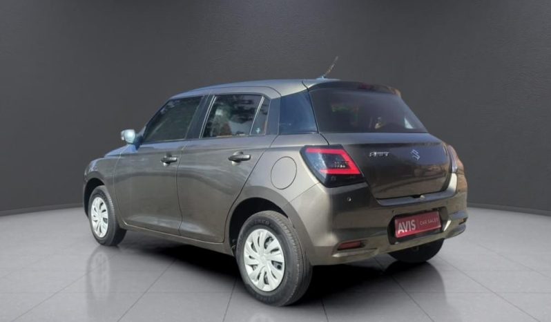 
								SUZUKI SWIFT 1.2 GL MT full									