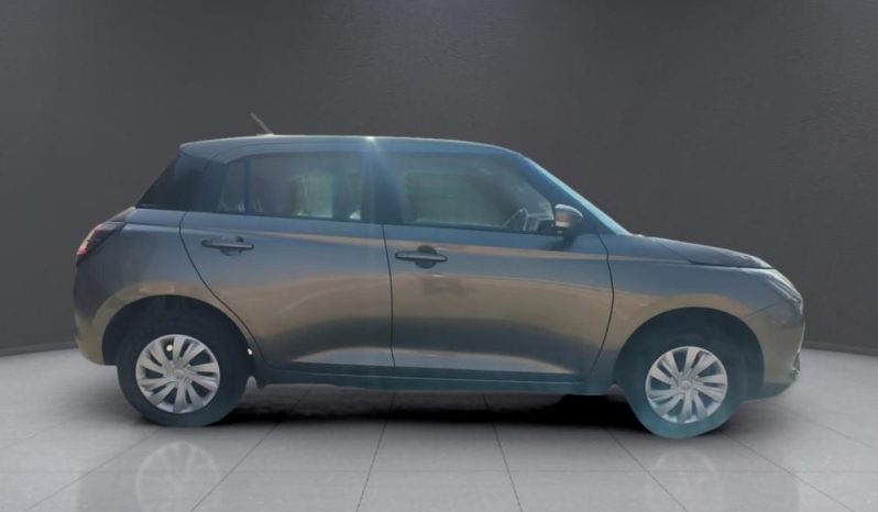 
								SUZUKI SWIFT 1.2 GL MT full									