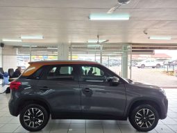 
										SUZUKI VITARA / VITARA BREZZA 2008 – ON VITARA BREZZA 1.5 GLX A/T full									