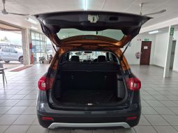 
										SUZUKI VITARA / VITARA BREZZA 2008 – ON VITARA BREZZA 1.5 GLX A/T full									