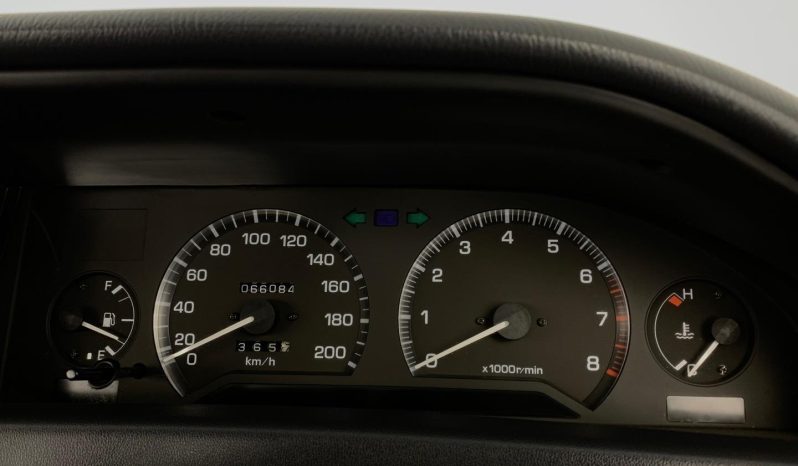 
								Toyota Corolla 160i Gl A/T full									