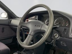 
										Toyota Corolla 160i Gl A/T full									