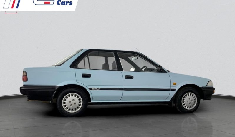 
								Toyota Corolla 160i Gl A/T full									
