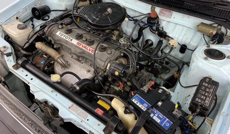 
								Toyota Corolla 160i Gl A/T full									