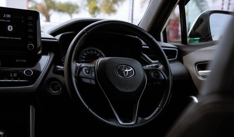 
								Toyota Corolla Cross 1.8 XS full									