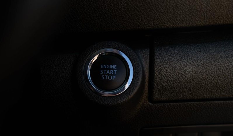 
								Toyota Fortuner 2.4GD-6 4×4 full									