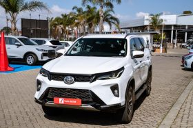 Toyota Fortuner 2.4GD-6 4×4
