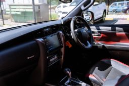 
										Toyota Fortuner 2.8GD-6 full									
