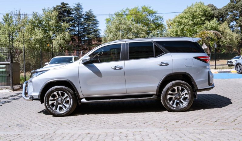 
								Toyota Fortuner 2.8GD-6 full									