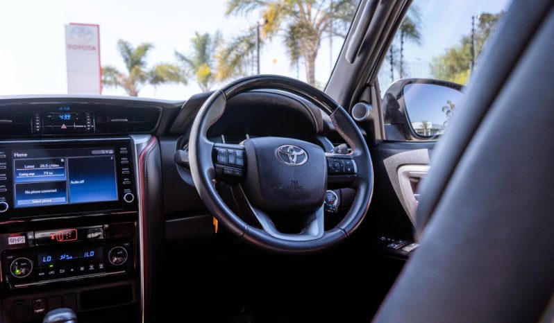 
								Toyota Fortuner 2.8GD-6 full									