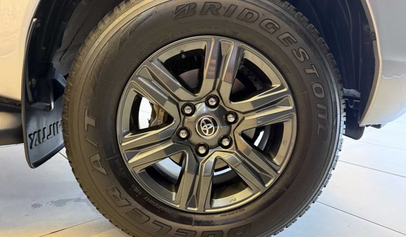 
								Toyota Hilux 2.8 Gd-6 Rb Raider At D Cab full									