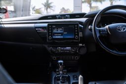
										Toyota Hilux 2.8GD-6 Double Cab Legend Auto full									