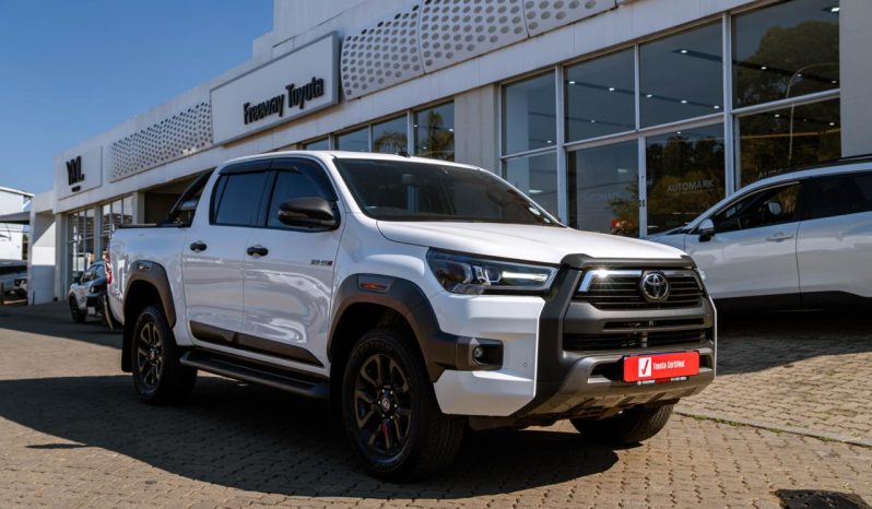 
								Toyota Hilux 2.8GD-6 Double Cab Legend Auto full									