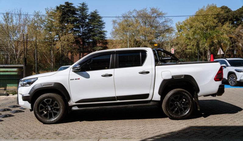
								Toyota Hilux 2.8GD-6 Double Cab Legend Auto full									