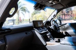 
										Toyota Land Cruiser 300 3.3D ZX full									