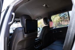 
										Toyota Land Cruiser 300 3.3D ZX full									