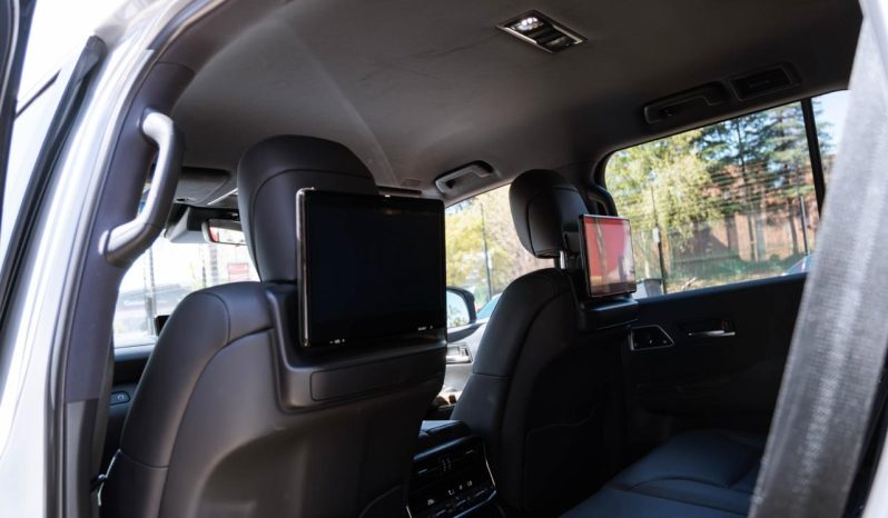 
								Toyota Land Cruiser 300 3.3D ZX full									