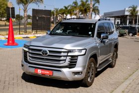 Toyota Land Cruiser 300 3.3D ZX
