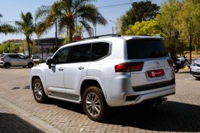 Toyota Land Cruiser 300 3.3D ZX