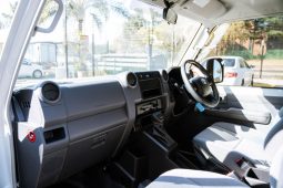 
										Toyota Land Cruiser 79 2.8GD-6 Single Cab Auto full									