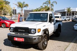 
										Toyota Land Cruiser 79 2.8GD-6 Single Cab Auto full									