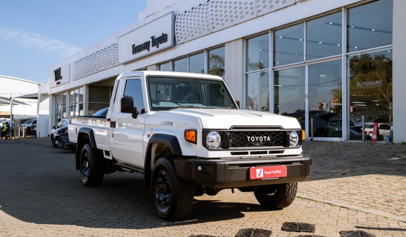 
								Toyota Land Cruiser 79 2.8GD-6 Single Cab Auto full									