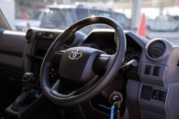 
										Toyota Land Cruiser 79 2.8GD-6 Single Cab Auto full									