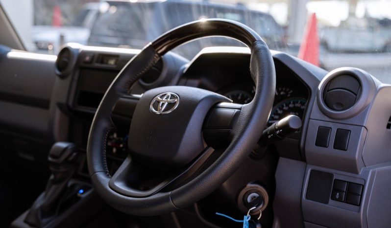
								Toyota Land Cruiser 79 2.8GD-6 Single Cab Auto full									