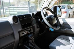
										Toyota Land Cruiser 79 2.8GD-6 Single Cab Auto full									