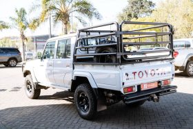 Toyota Land Cruiser 79 4.5D-4D LX V8 Double Cab