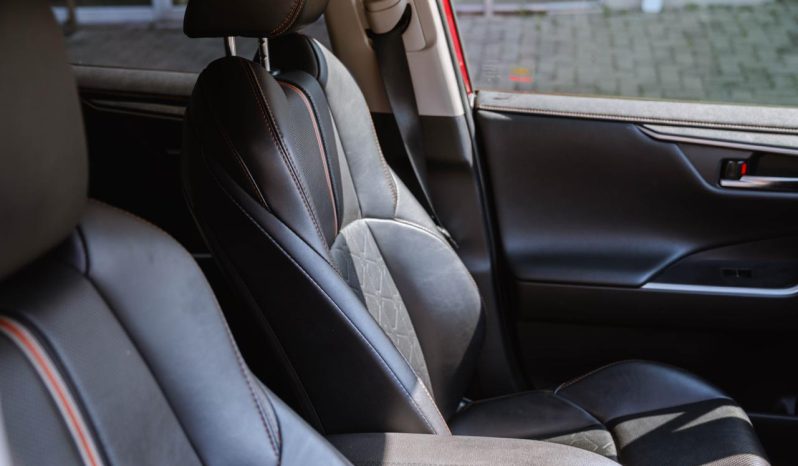 
								Toyota RAV4 2.0 AWD GX-R full									