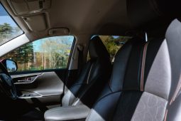 
										Toyota RAV4 2.0 AWD GX-R full									