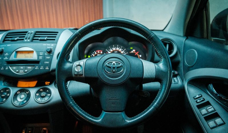 
								Toyota Rav4 2.0 Vx 5-Door 4X4 At full									