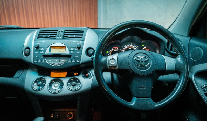 
								Toyota Rav4 2.0 Vx 5-Door 4X4 At full									