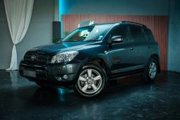 
										Toyota Rav4 2.0 Vx 5-Door 4X4 At full									