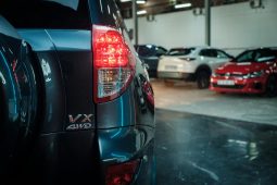 
										Toyota Rav4 2.0 Vx 5-Door 4X4 At full									