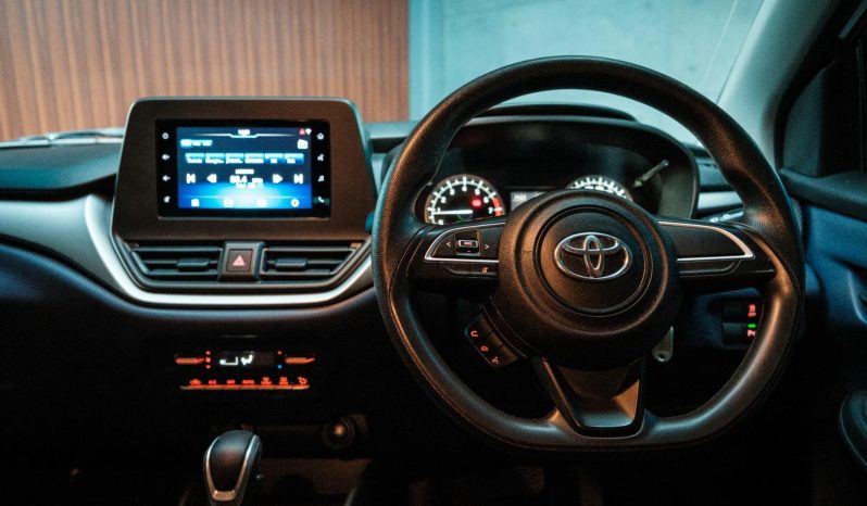 
								Toyota Starlet 1.5 Xs At full									