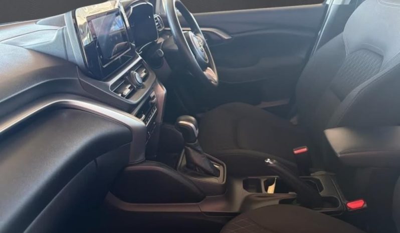 
								TOYOTA URBAN CRUISER 1.5 XR AT full									