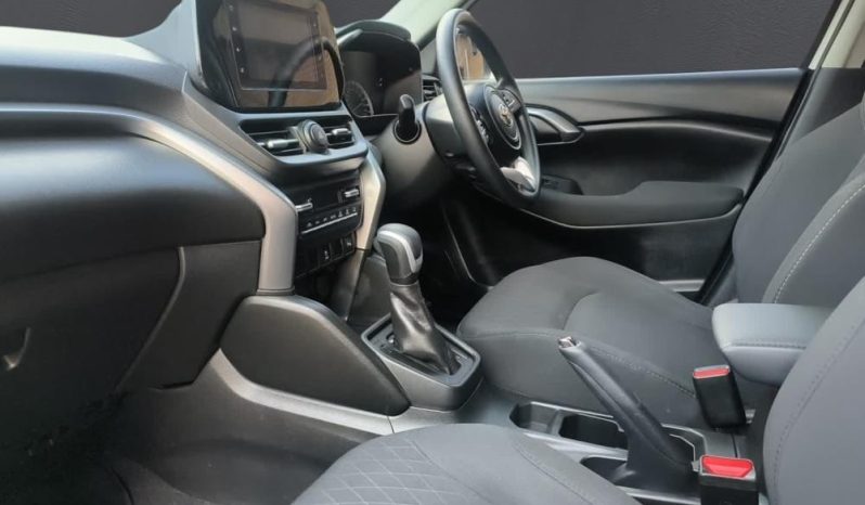 
								TOYOTA URBAN CRUISER 1.5 XR AT full									